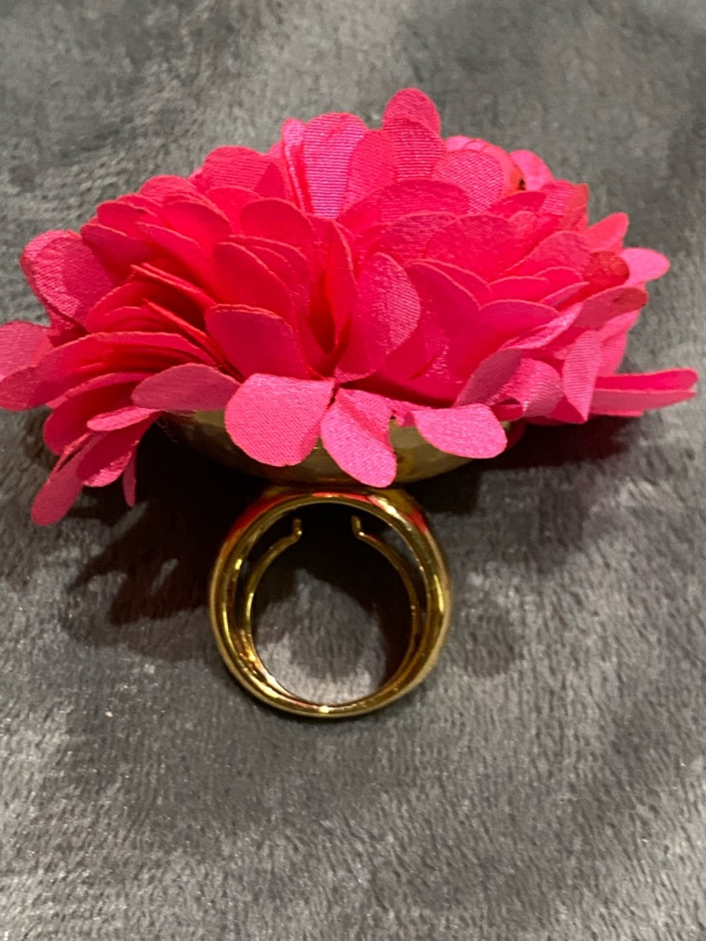 kate spade Gold Ring with Bright Pink Fabric Flower